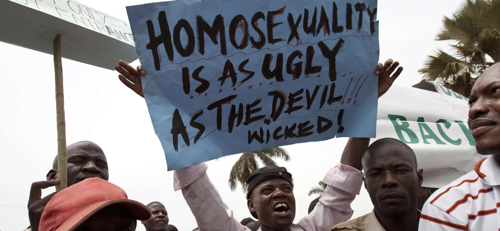 5.000 διαδηλωτές κατά της νομιμοποίησης της ομοφυλοφιλίας καλωσόρισαν τον Ομπάμα στην Κένυα