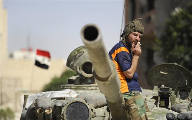 Συριακός στρατός και Χεζμπολάχ προελαύνουν κατά σουνιτών ανταρτών στα σύνορα με τον Λίβανο