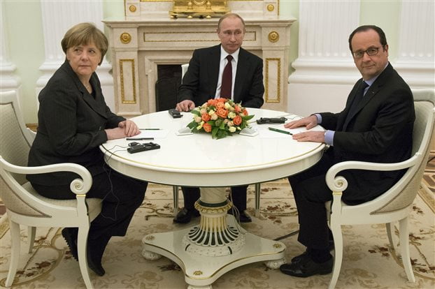 Στο τραπέζι Ποροσένκο, Πούτιν, Ολάντ και Μέρκελ για την Ουκρανία