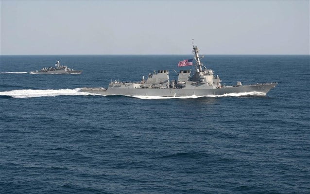 Τηλεδιάσκεψη των αρχηγών του ναυτικού ΗΠΑ – Κίνας για τη Νότια Σινική Θάλασσα