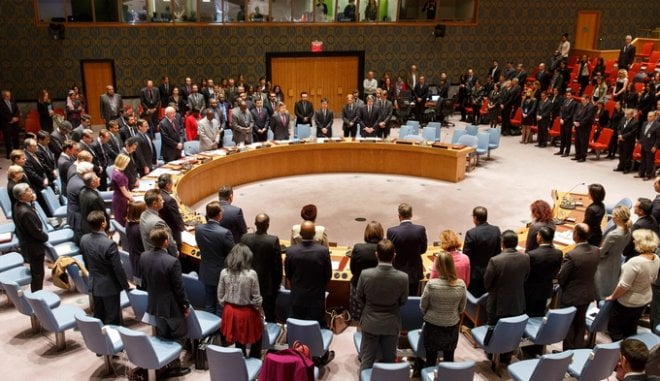 Το Συμβούλιο Ασφαλείας καλεί όλα τα μέλη του ΟΗΕ να χτυπήσουν το ISIS
