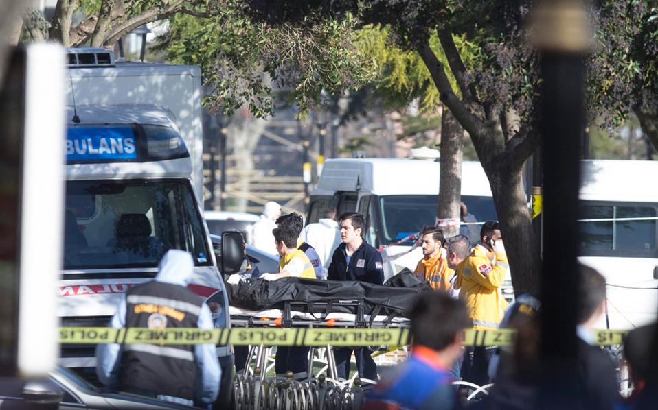 Νταβούτογλου: Μαχητής του ΙΚ ο βομβιστής της Κωνσταντινούπολης – ξένοι όλοι οι νεκροί