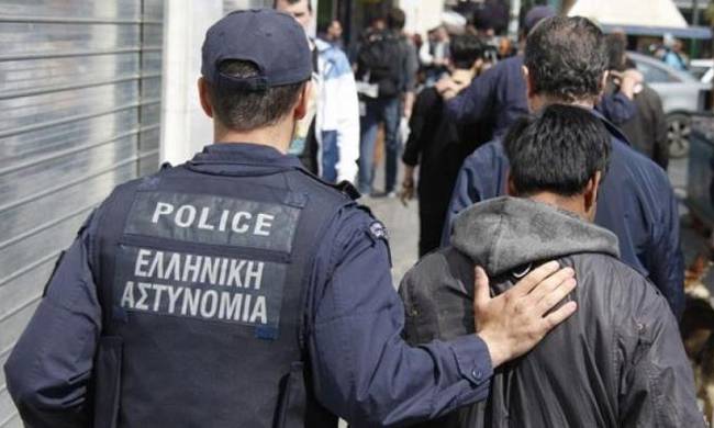 Απέλαση εννέα Τούρκων πολιτών από τη Μυτιλήνη