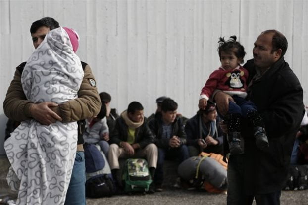 Ανοιξε το hot spot του Σχιστού-Χιλιάδες πρόσφυγες εγκλωβισμένοι σε Αθήνα-Ειδομένη