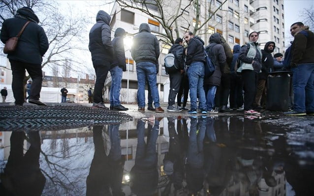 Berliner Zeitung: Πάνω από 100 αναφορές περί τζιχαντιστών μεταξύ των προσφύγων στη Γερμανία