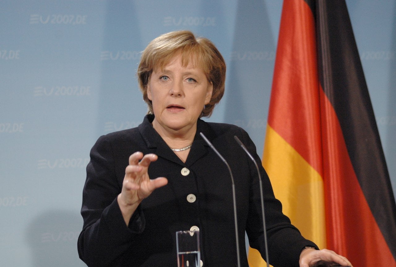 Τρεις στους 10 Γερμανούς Θέλουν Έξοδο από την ΕΕ και 64%  Απορρίπτουν την Μέρκελ