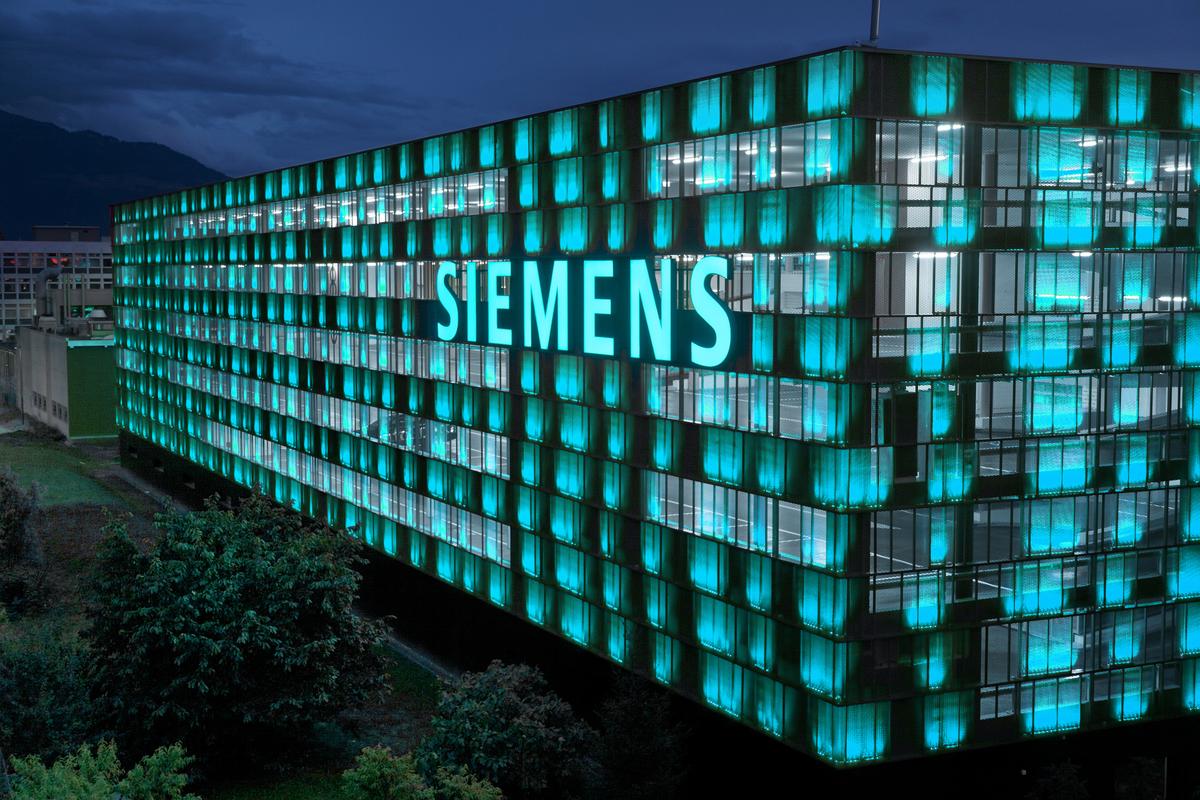 Τα τρολ του ΣΥΡΙΖΑΝΕΛ γιατί δεν βρίζουν τώρα για την επ’ αόριστον αναβολή της δίκης για το σκάνδαλο Siemens