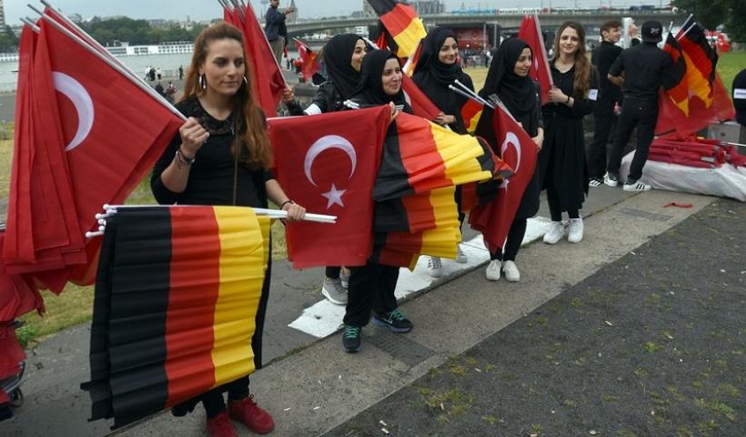 Οργή Τουρκίας για το γερμανικό κατηγορώ ότι αποτελεί κόμβο ισλαμιστών