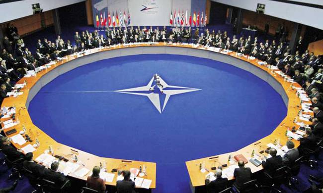 Το ΝΑΤΟ ζητά συνεισφορά των μελών για ανάπτυξη δυνάμεων κοντά στη Ρωσία