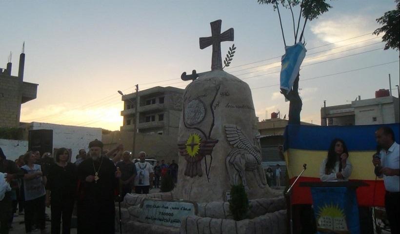 Οι Κούρδοι κλείνουν τα στόματα των προπαγανδιστών – Μνημείο Γενοκτονίας Αρμενίων-Ασσυρίων στη Ροζάβα