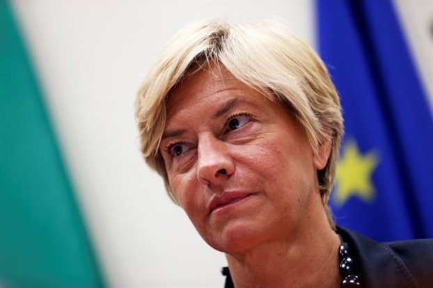 Στη Λευκωσία η υπουργός Άμυνας της Ιταλίας – Συνάντηση με Αναστασιάδη