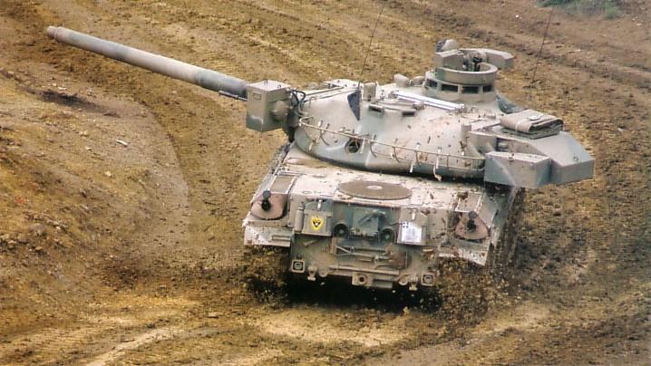 Για παλιοσίδερα τα άρματα μάχης AMX-30 – Το άρμα αυτό ταυτίστηκε με τον αδελφό μου Αντιστράτηγο Κώστα Καλεντερίδη