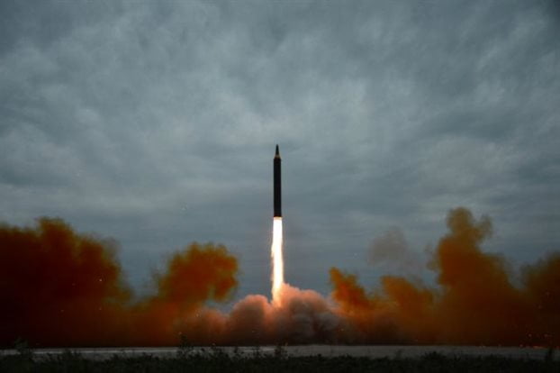 Προς αναθεώρηση η συμφωνία ΗΠΑ – Ν. Κορέας για τους βαλλιστικούς πυραύλους