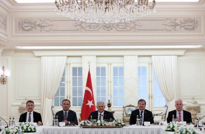 Άνοιξε η όρεξη των εγκαθέτων της Τουρκίας με την τροπολογία για τη Θράκη