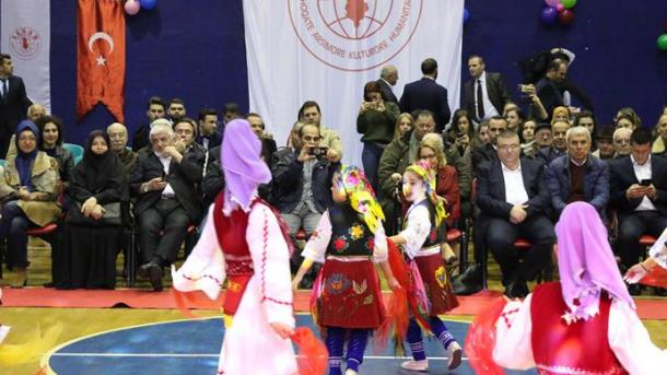 Τουρκικά ιδρύματα βοηθούν ορφανά παιδιά στην Αλβανία