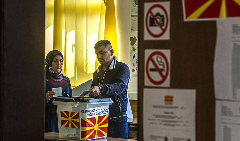 Οι σαρωτικές ανατροπές στα Σκόπια και το ιδεολόγημα του «Μακεδονισμού»