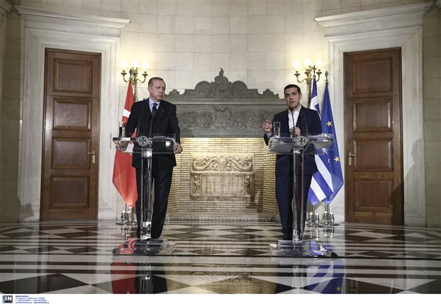 Ο διεθνής διασυρμός και ο εθνικός εξευτελισμός της Ελλάδας συνεχίζεται – Ο Ερντογάν επιμένει μέσα στο σπίτι μας να απαιτεί δημοσίως αναθεώρηση της Συνθήκης της Λοζάνης