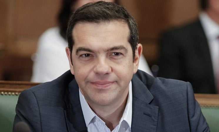 Ο Τσίπρας του χαρίζει επίσημα την ιστορία της Μακεδονίας, λέει ο Ζάεφ, αλλά δημοσιογράφοι και κόμματα κοιμούνται!