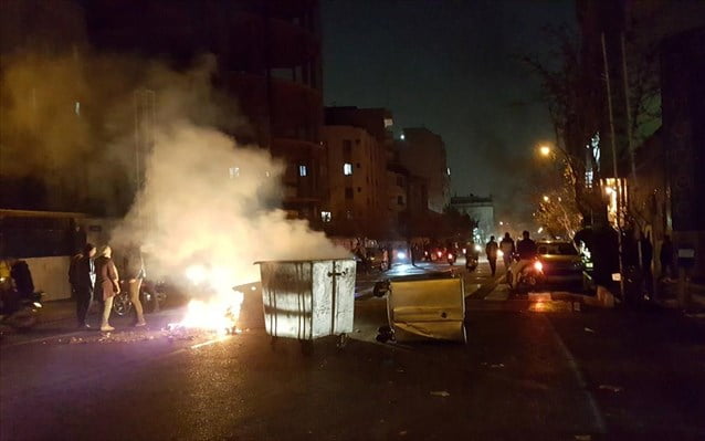 Τεχεράνη: «Ξεκάθαρα κατευθυνόμενες από το εξωτερικό» οι διαδηλώσεις