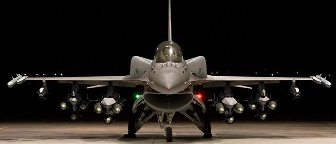 Τα 7 καυτά ερωτήματα που πρέπει να απαντηθούν για το θέμα της αναβάθμισης των F–16 της ΠΑ