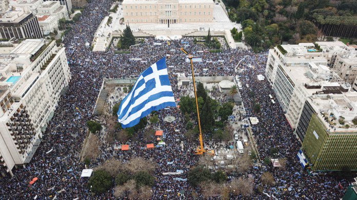 Οι “δυο Κυριακές του λαού” που τίναξαν στον αέρα τα σχέδια ΟΛΩΝ – Η τρίτη θα τινάξει στον αέρα το πολιτικό σύστημα