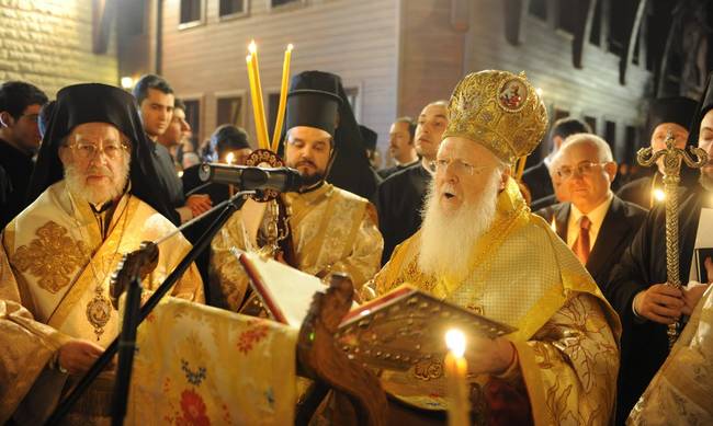 Προς όλους τους Έλληνες πατριώτες – Μην πυροβολείτε τον Οικουμενικό Πατριάρχη