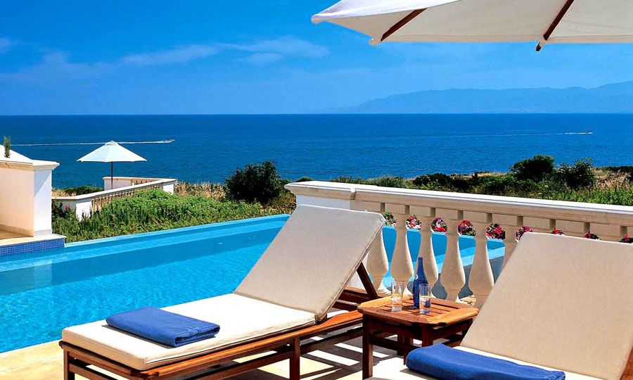 Κορονοϊός: Κλείνουν ξενοδοχεία στην Ελλάδα μέχρι τέλος Απριλίου