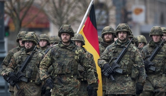 FT : Το μεγάλο παράδοξο με τις γερμανικές ένοπλες δυνάμεις