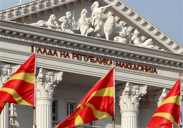 Τρέχουν να κατοχυρώσουν το ανέλπιστο δώρο Τσίπρα-Κοτζιά – Δείτε πότε θα διεξαχθεί το δημοψήφισμα στην πΓΔΜ για το όνομα