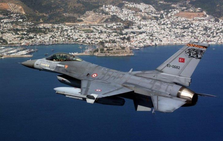 Αεροπορικά σόου των Τούρκων για να «γιορτάσουν» την βάρβαρη εισβολή στην Κύπρο