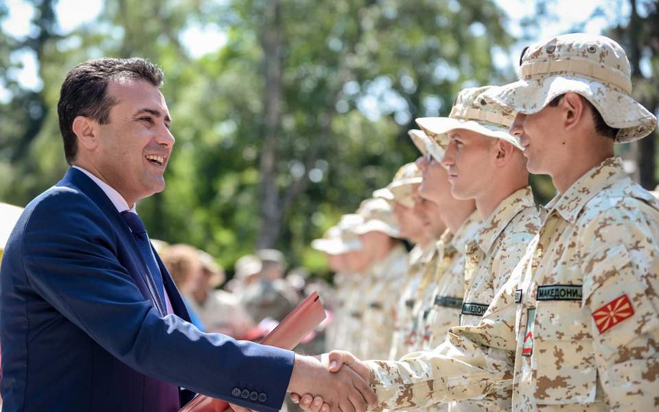 Άρχισαν τα παρατράγουδα – Πρόκληση Ζάεφ για «Μακεδονικό στρατό» – Τι απαντά το ΥΠΕΞ