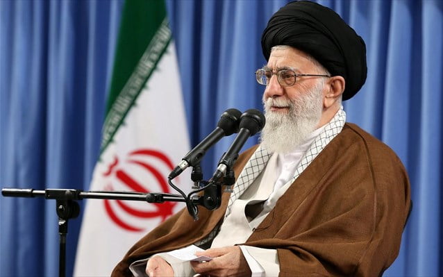 Χαμενεΐ: Το Ιράν δεν θα διστάσει να αποχωρήσει από τη συμφωνία για τα πυρηνικά