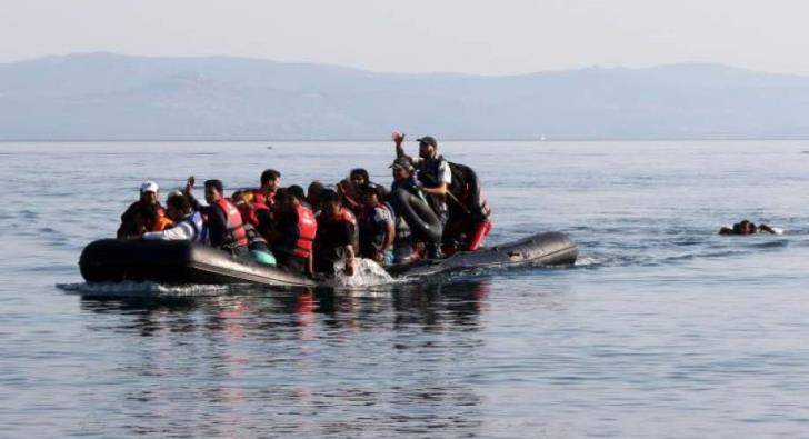 Η Τουρκία μετά τα νησιά έστρεψε το “όπλο” της λαθρομετανάστευσης και στην Κύπρο – Στέλνει πλοιάρια μέσω κατεχομένων