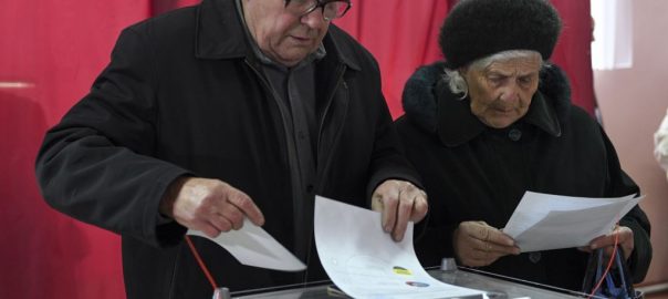 Έλληνες παρατηρητές στις εκλογές του Ντονιέτσκ και του Λουγκάνσκ