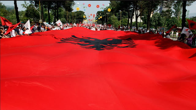 Εμποτίζουν τους Αλβανούς με μίσος για την Ελλάδα – Η περίπτωση Καπλάνι