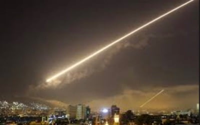 Το Ισραήλ βομβάρδισε ένα στόχο στη Συρία παρά τη νέα αντιπυραυλική προστασία