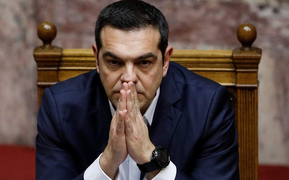 FT: Η συμφωνία των Πρεσπών ίσως κοστίσει ακριβά στον Αλ. Τσίπρα στις εκλογές