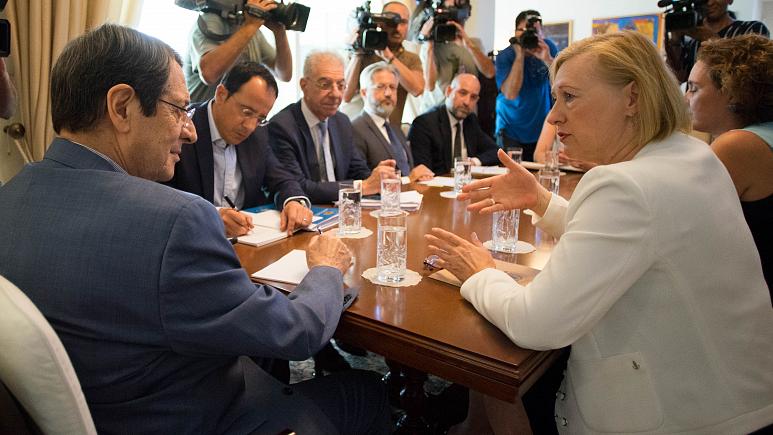 Οι τουρκικές παραβιάσεις στην Κυπριακή ΑΟΖ στη συνάντηση Αναστασιάδη με Σπέχαρ