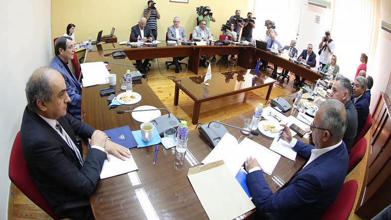 Κύπρος: Συμβούλιο Πολιτικών Αρχηγών ενόψει της συνάντησης Αναστασιάδη – Ακιντζί