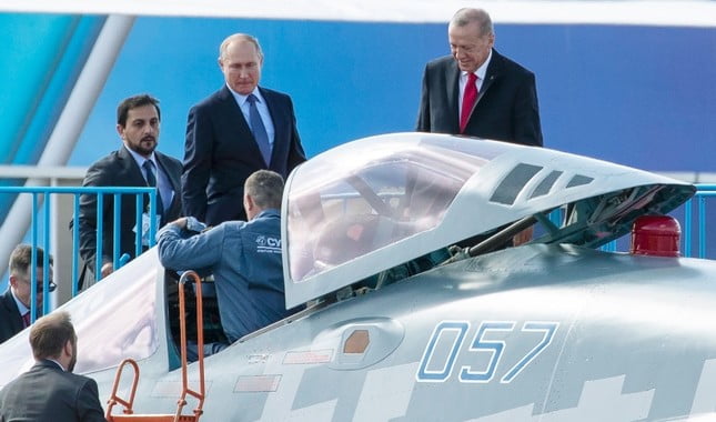 Εκπρόσωπος Πούτιν: Συζήτηση με Ερντογάν για αγορά ρωσικών μαχητικών από Τουρκία