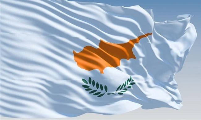 Την Κυπριακή Δημοκρατία και τα μάτια μας