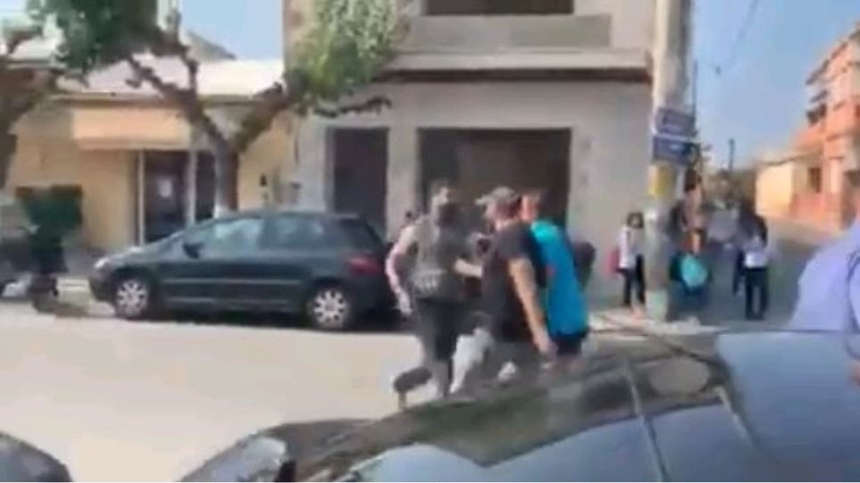 Φραστική επίθεση στον Τσίπρα στα Χανιά: «Πουλημένε… σήκω και φύγε!» (βίντεο)