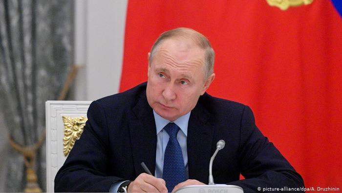 Είκοσι χρόνια Πούτιν στην εξουσία της Ρωσίας και οι… πουτινιές των Αμερικανών