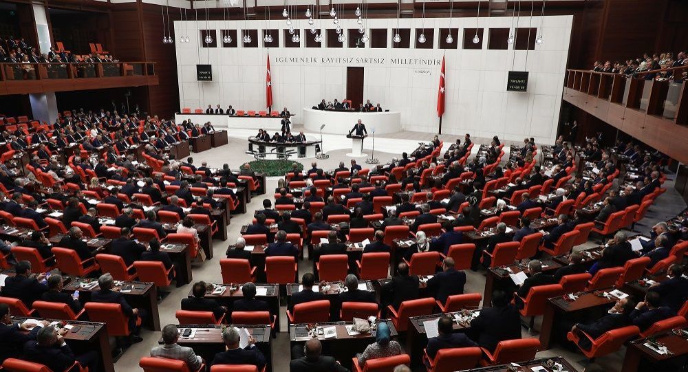 «Πράσινο φως», με 325 υπέρ και 184 κατά, από το κοινοβούλιο της Τουρκίας για αποστολή στρατευμάτων στη Λιβύη