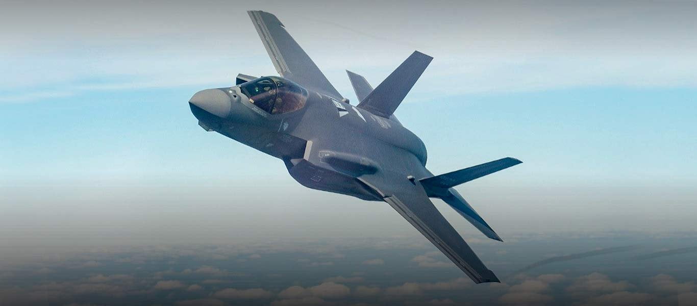 Το αεροσκάφος F-35 Jet Fighter προετοιμάζεται για μελλοντικές απειλές