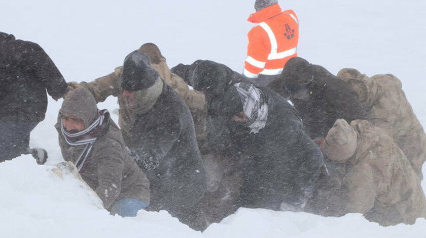 23 νεκροί από χιονοστιβάδα στο Βαν της ΒΑ Τουρκίας – Οι 8 εξ αυτών στρατοχωροφύλακες, οι 3 πολιτοφύλακες και άλλοι 3 πυροσβέστες