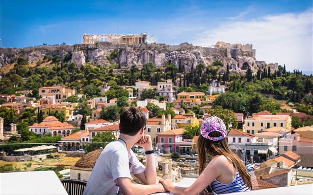 Ποιοι τουρίστες άφησαν το περισσότερο χρήμα στην Ελλάδα το 2019