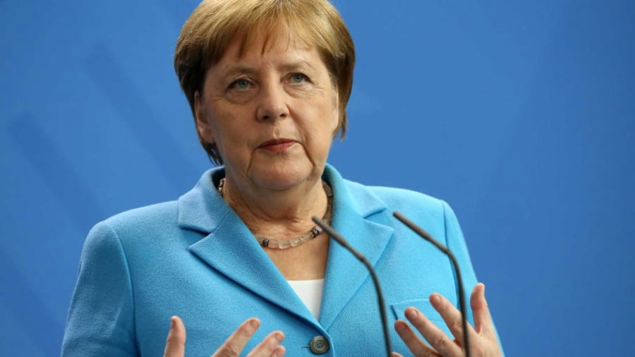 Τα έχει “στυλώσει” η Merkel: Λάθος δρόμος, η έκδοση ευρωομόλογων