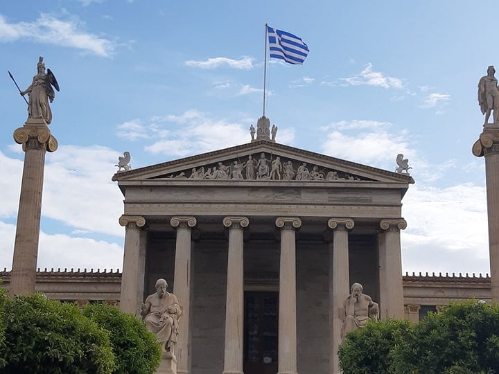 ΟΟΣΑ: Η Ελλάδα ως παράδειγμα για τη σωστή διαχείριση του covid-19