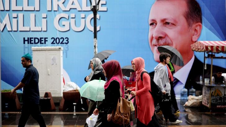 Στον αναπνευστήρα το όνειρο του Ερντογάν για το 2023